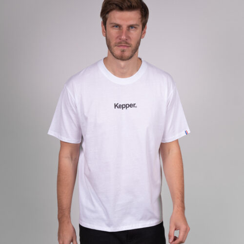 T-shirt KEPPER 1982 - Mini letter. Couleur : blanc - Marque engagée et solidaire
