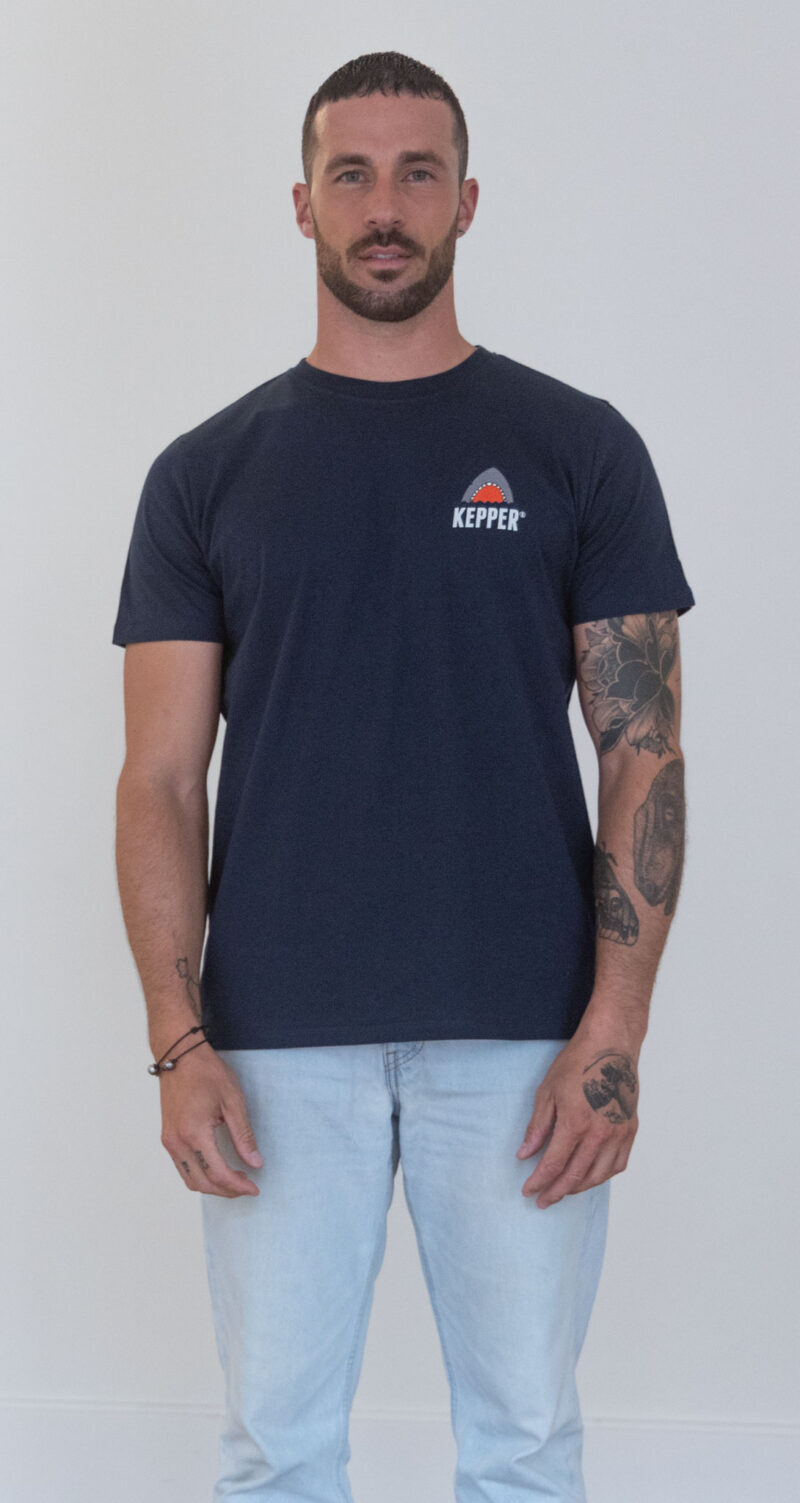 Teeshirt Requin couleur bleu marine