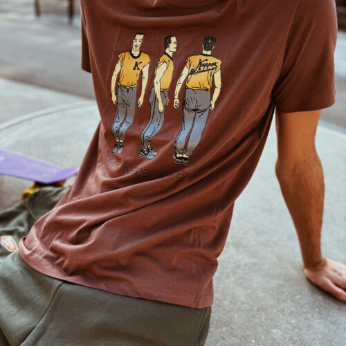 Jeune homme avec tee-shirt sienna Kepper