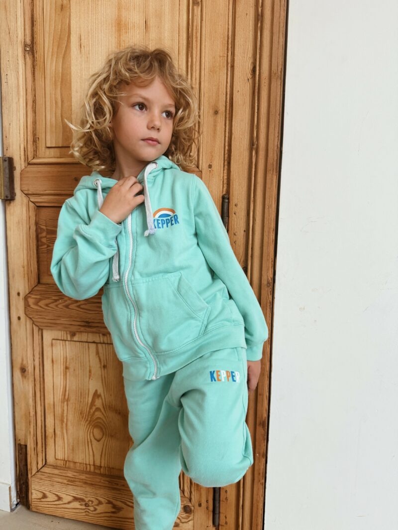 Enfant avec veste menthe Kepper