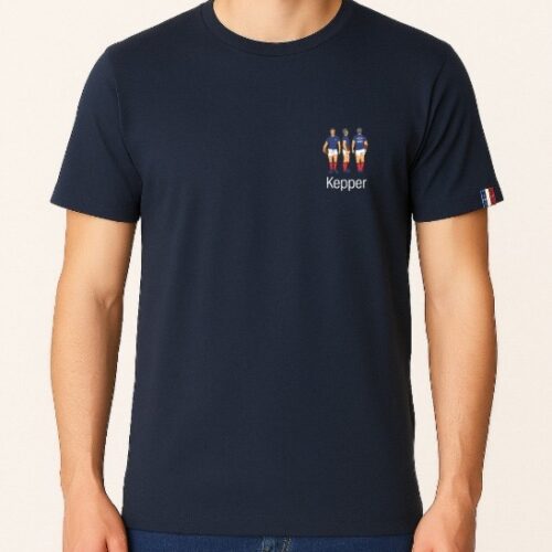 Jeune homme avec tee-shirt marine Kepper